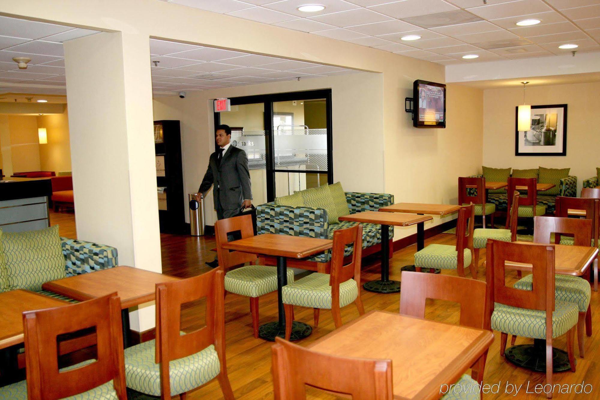 Hampton Inn Monterrey-Airport Ristorante foto